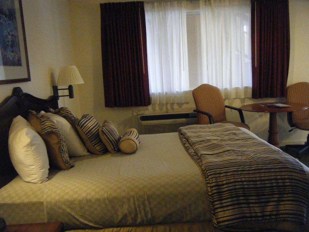 Rodeway Inn Near Downtown Monterey Bagian luar foto