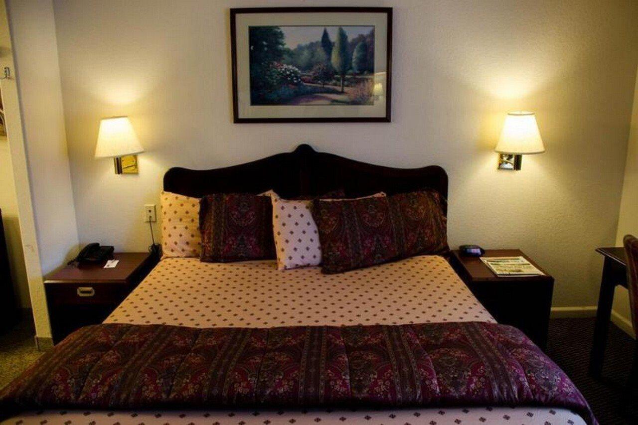 Rodeway Inn Near Downtown Monterey Bagian luar foto
