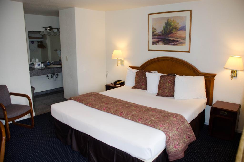 Rodeway Inn Near Downtown Monterey Bagian luar foto